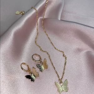 Golden Baby Butterfly Bundle (NWOB)